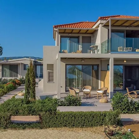 Grand Blue Beach Residences *