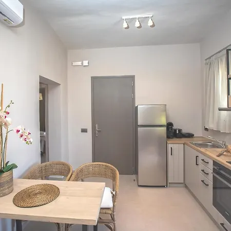 公寓 Grand Blue Beach Residences 希伊